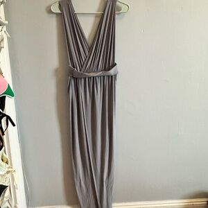 Elegant Gray Sleeveless Dress